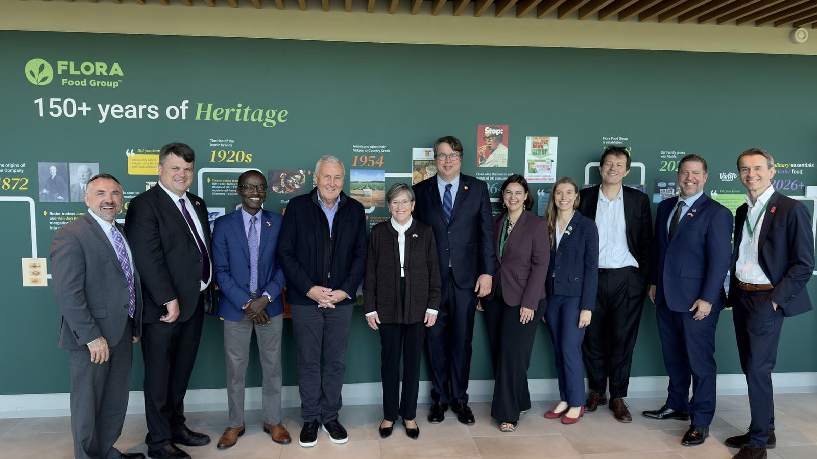 Gov visit group shot